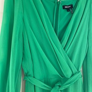 Green dress!!! Perfect condition!!